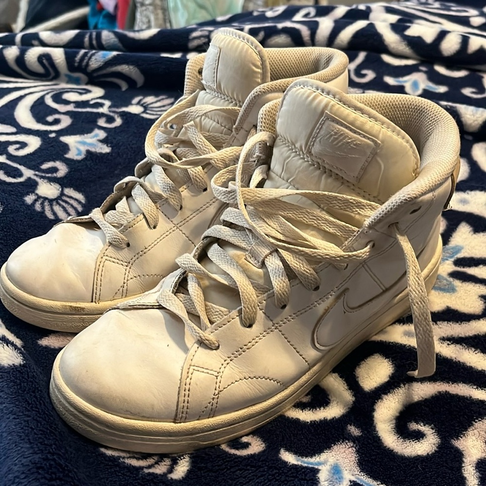 Women’s Shoes